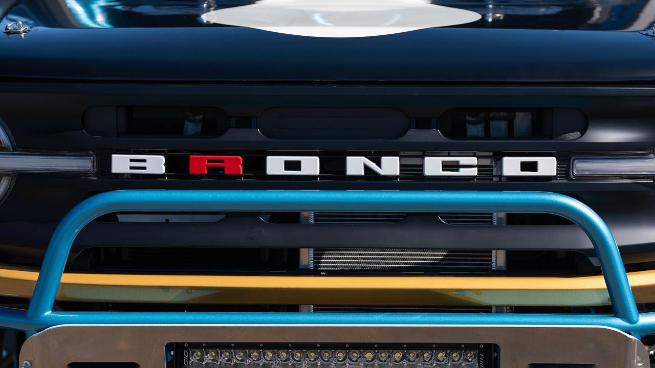 2023 Ford Bronco DR
