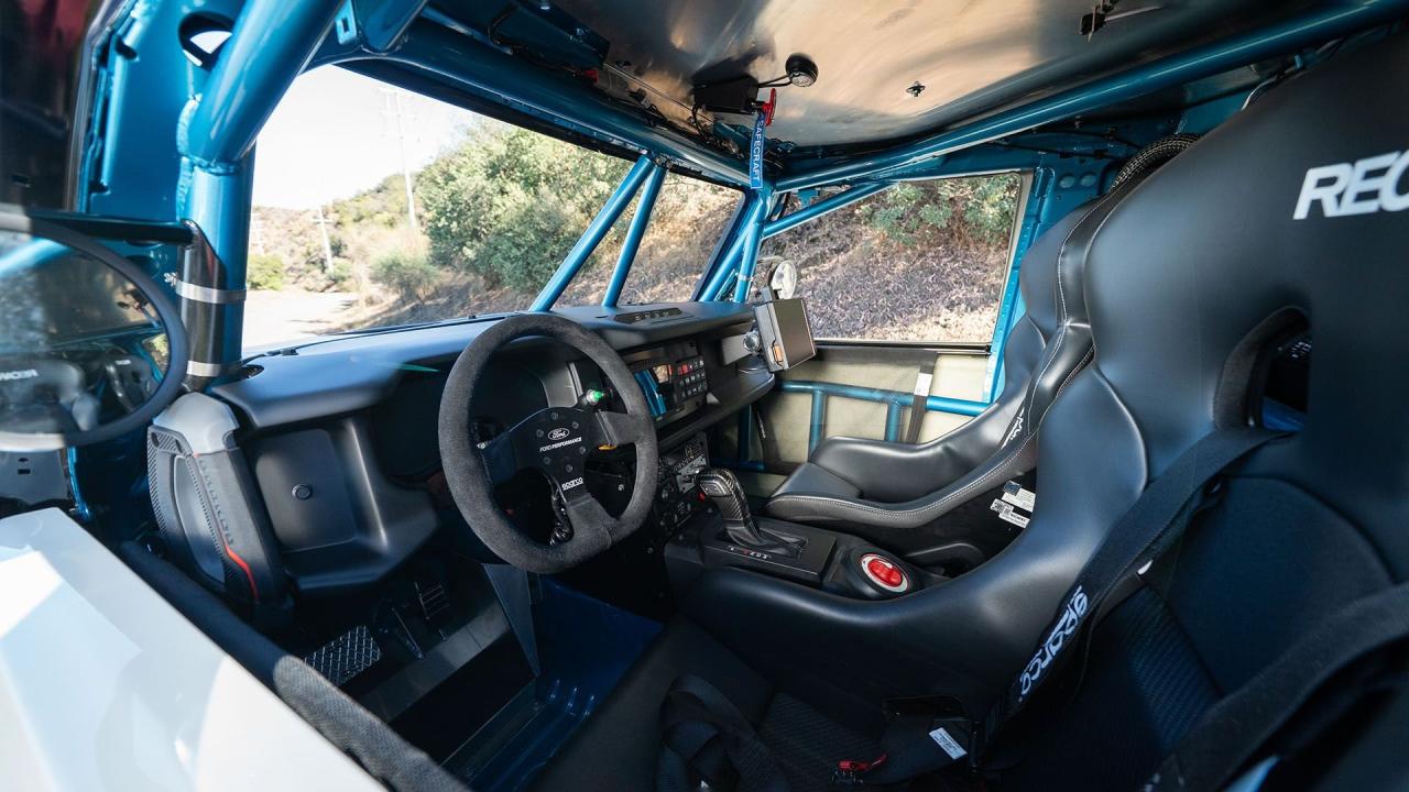 2023 Ford Bronco DR
