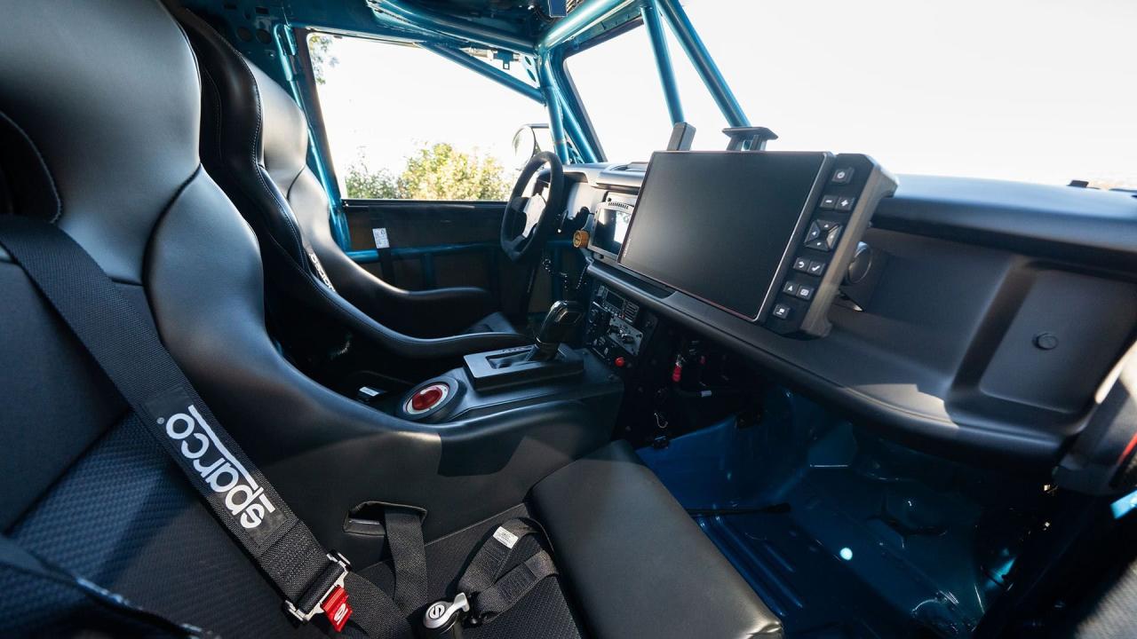 2023 Ford Bronco DR