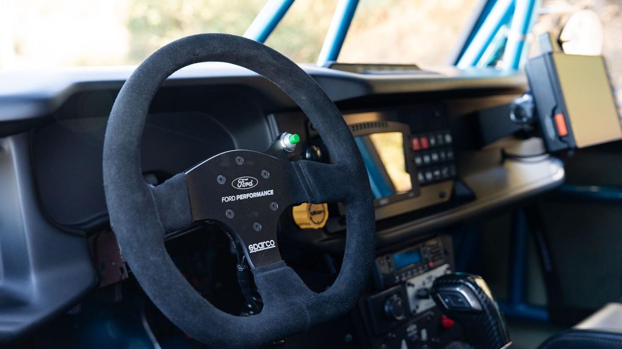 2023 Ford Bronco DR