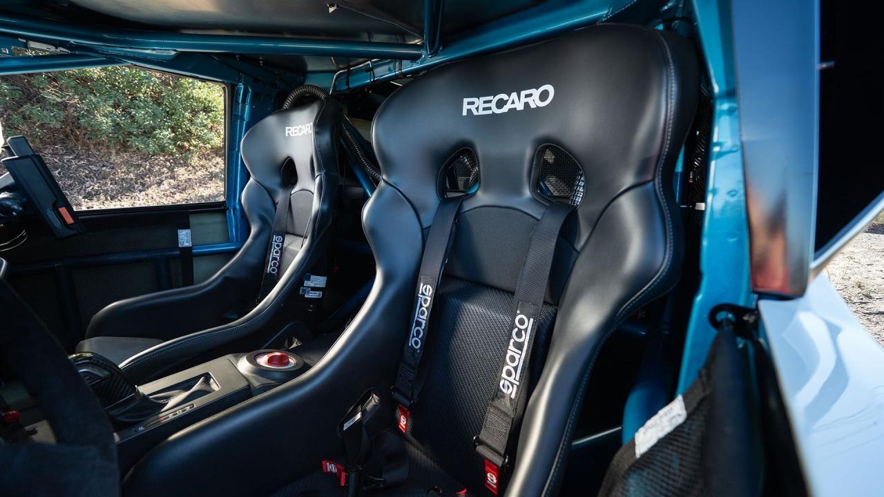 2023 Ford Bronco DR