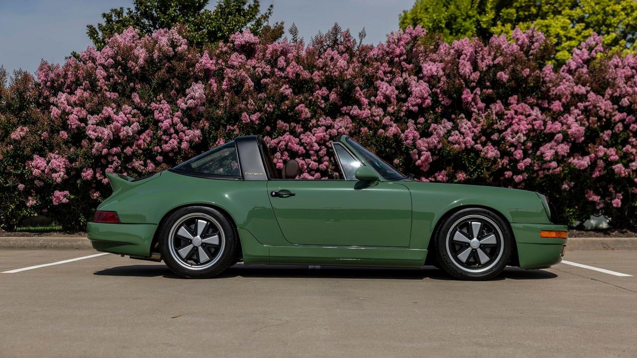 1990 Porsche 911 Targa Restomod