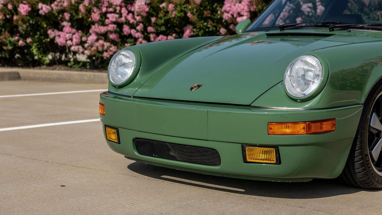 1990 Porsche 911 Targa Restomod