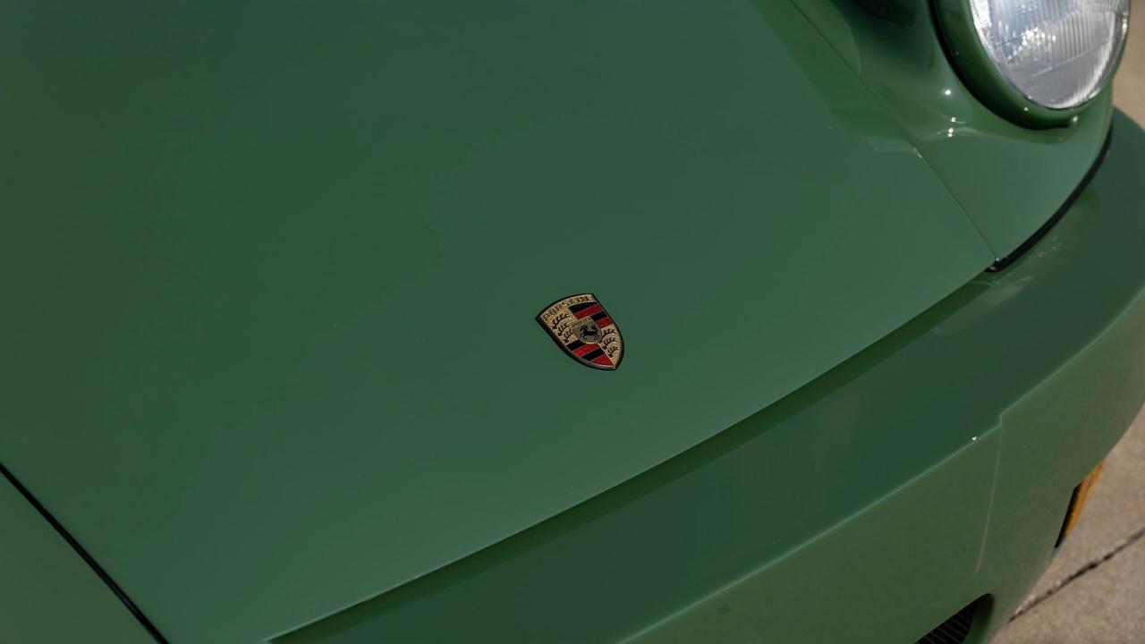 1990 Porsche 911 Targa Restomod