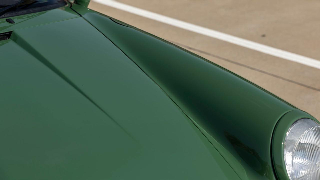 1990 Porsche 911 Targa Restomod