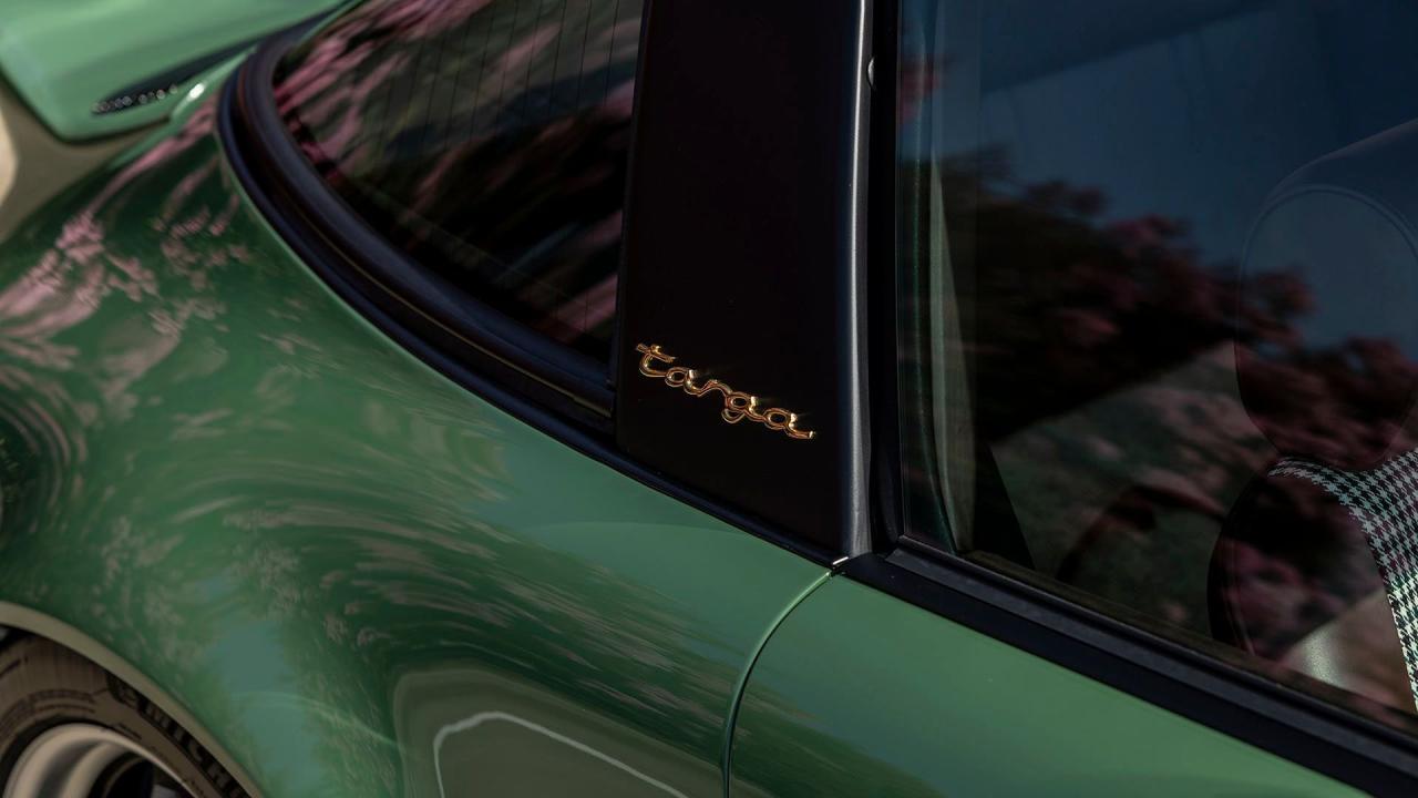 1990 Porsche 911 Targa Restomod
