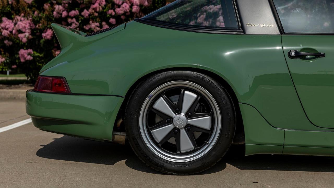 1990 Porsche 911 Targa Restomod