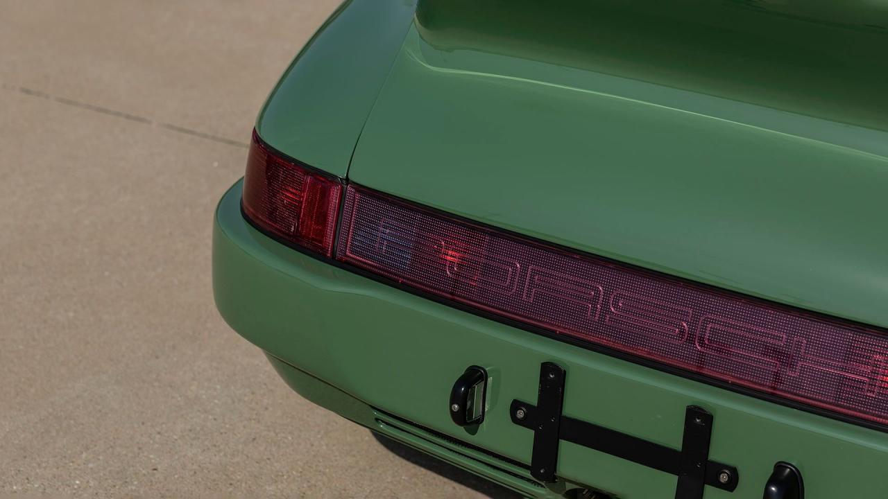 1990 Porsche 911 Targa Restomod