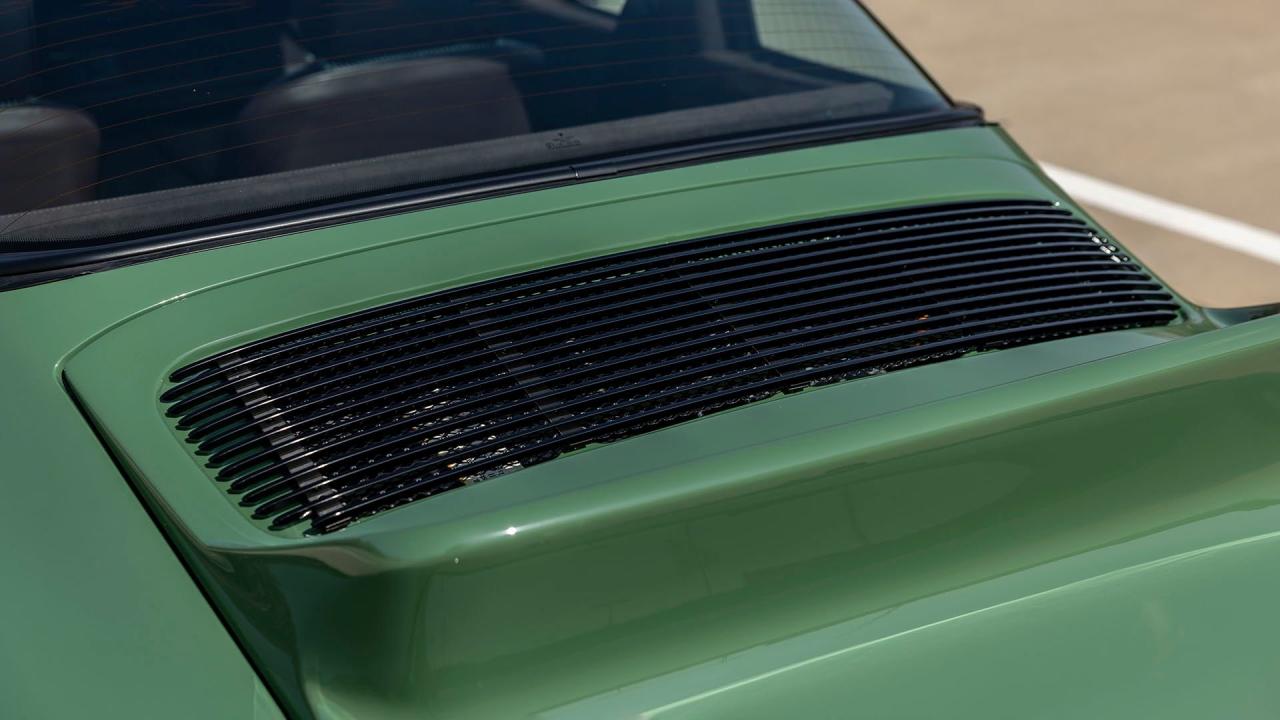 1990 Porsche 911 Targa Restomod