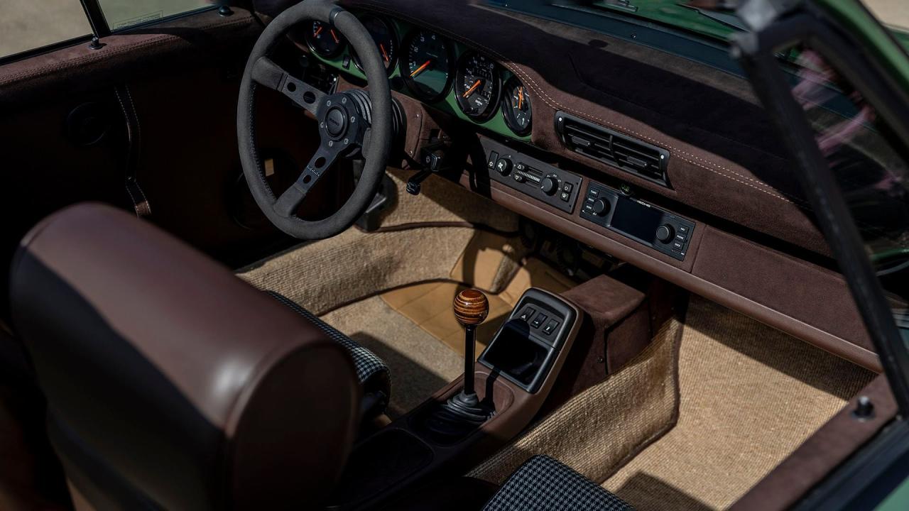 1990 Porsche 911 Targa Restomod