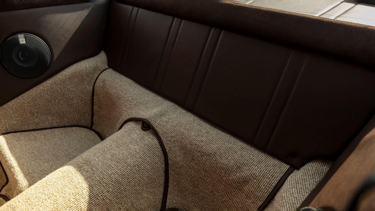 1990 Porsche 911 Targa Restomod