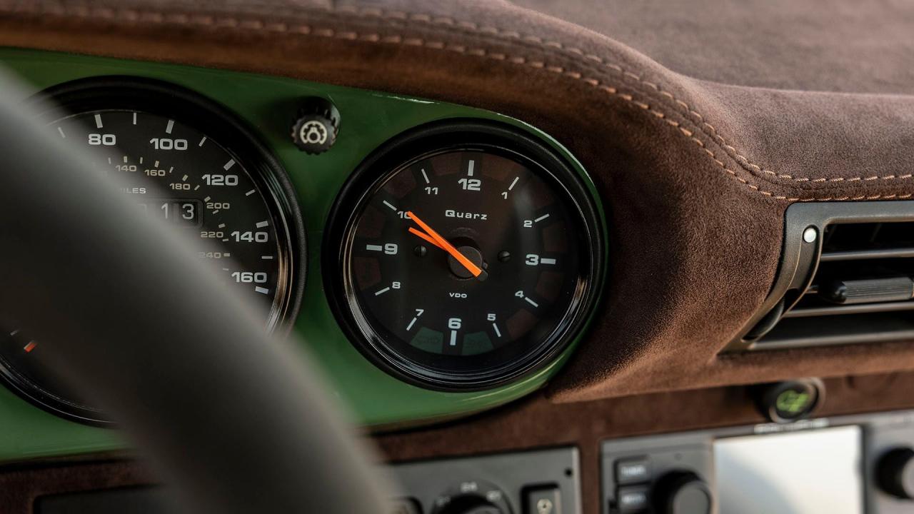 1990 Porsche 911 Targa Restomod