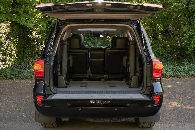 2014 Toyota Land Cruiser