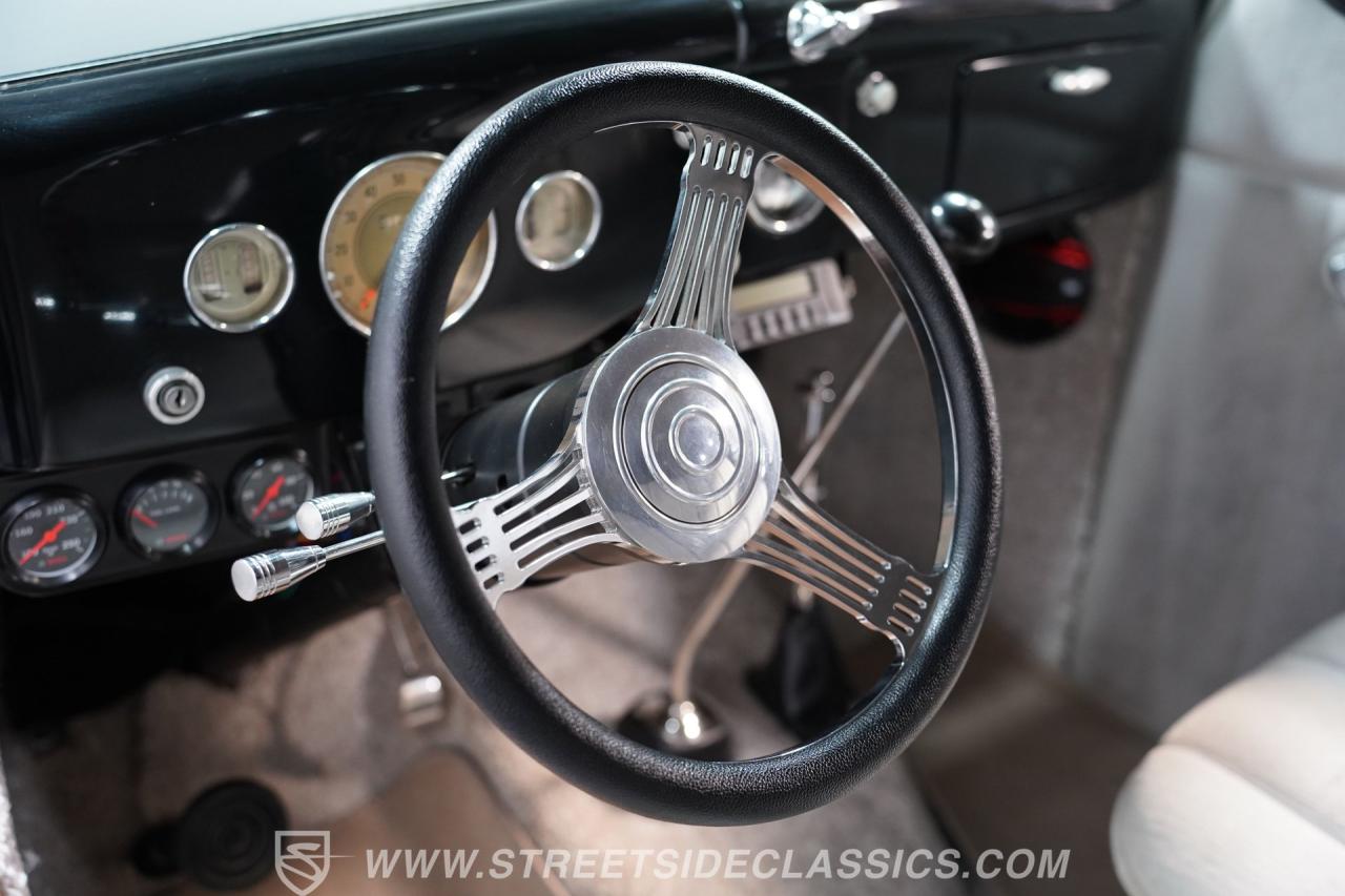 1936 Ford Tudor Humpback
