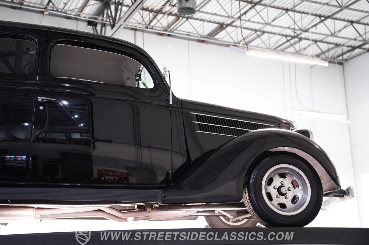 1936 Ford Tudor Humpback