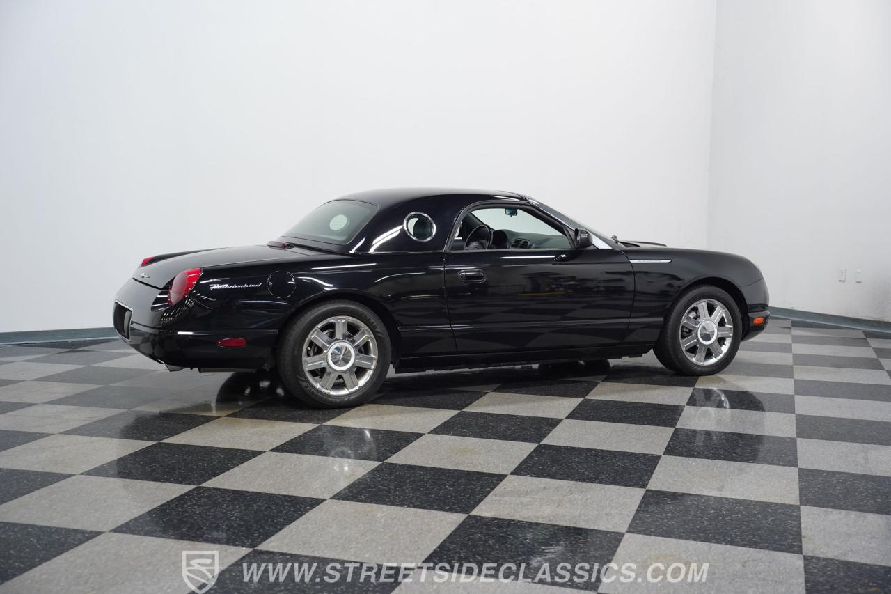 2005 Ford Thunderbird