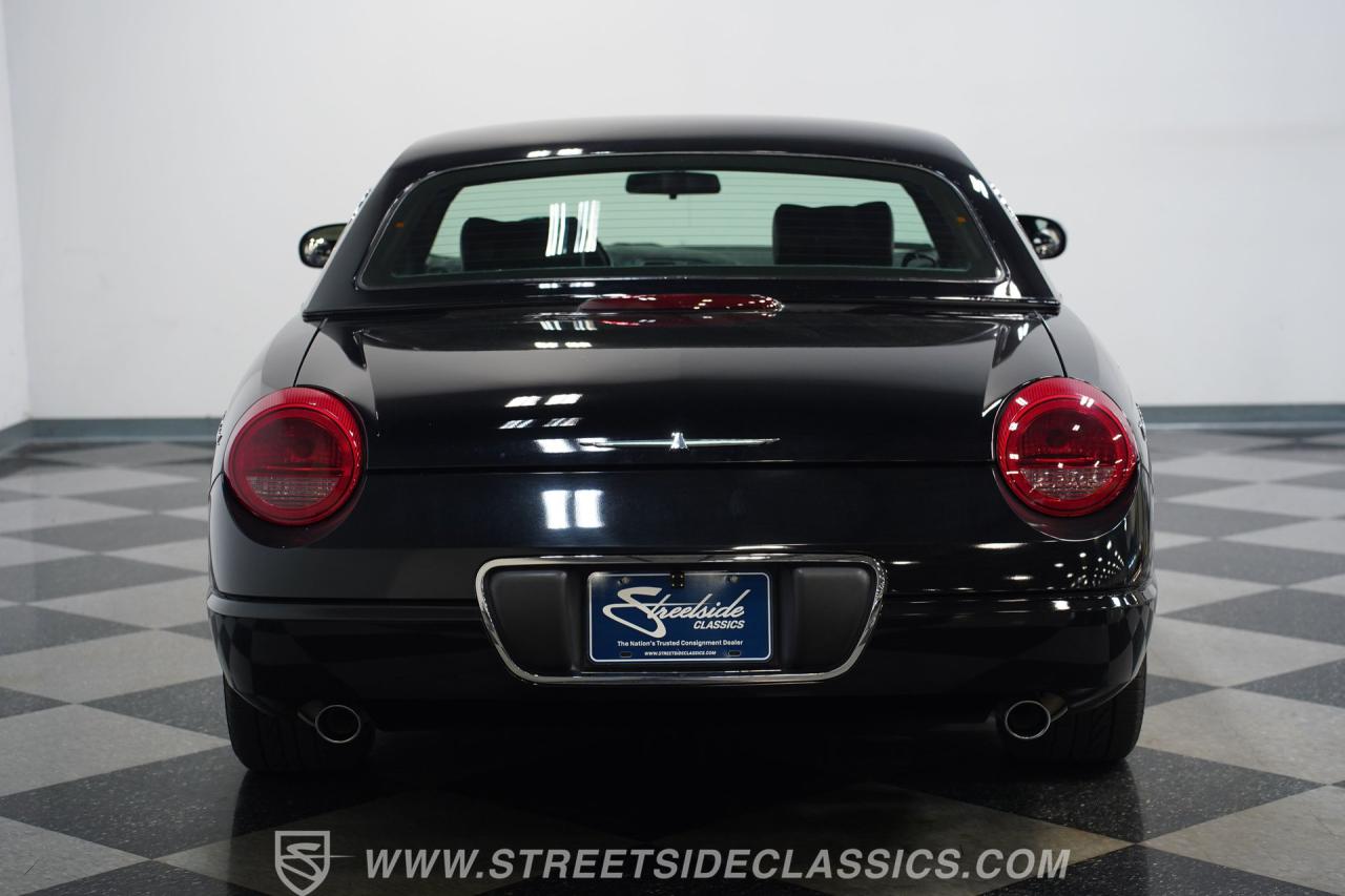 2005 Ford Thunderbird