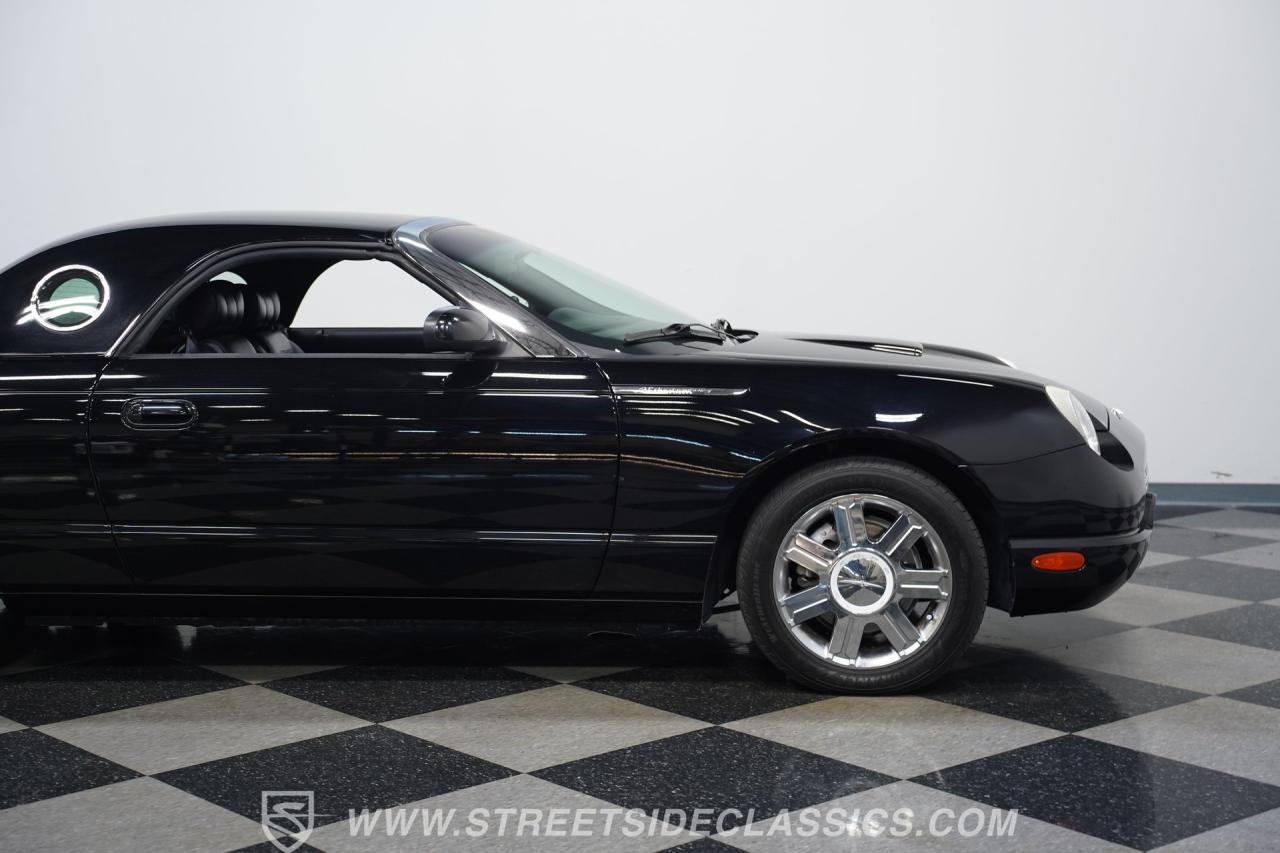 2005 Ford Thunderbird