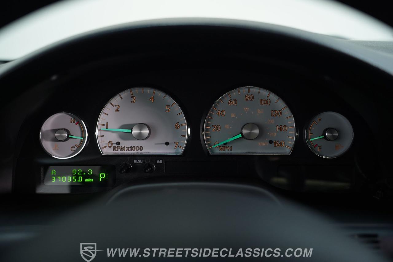 2005 Ford Thunderbird