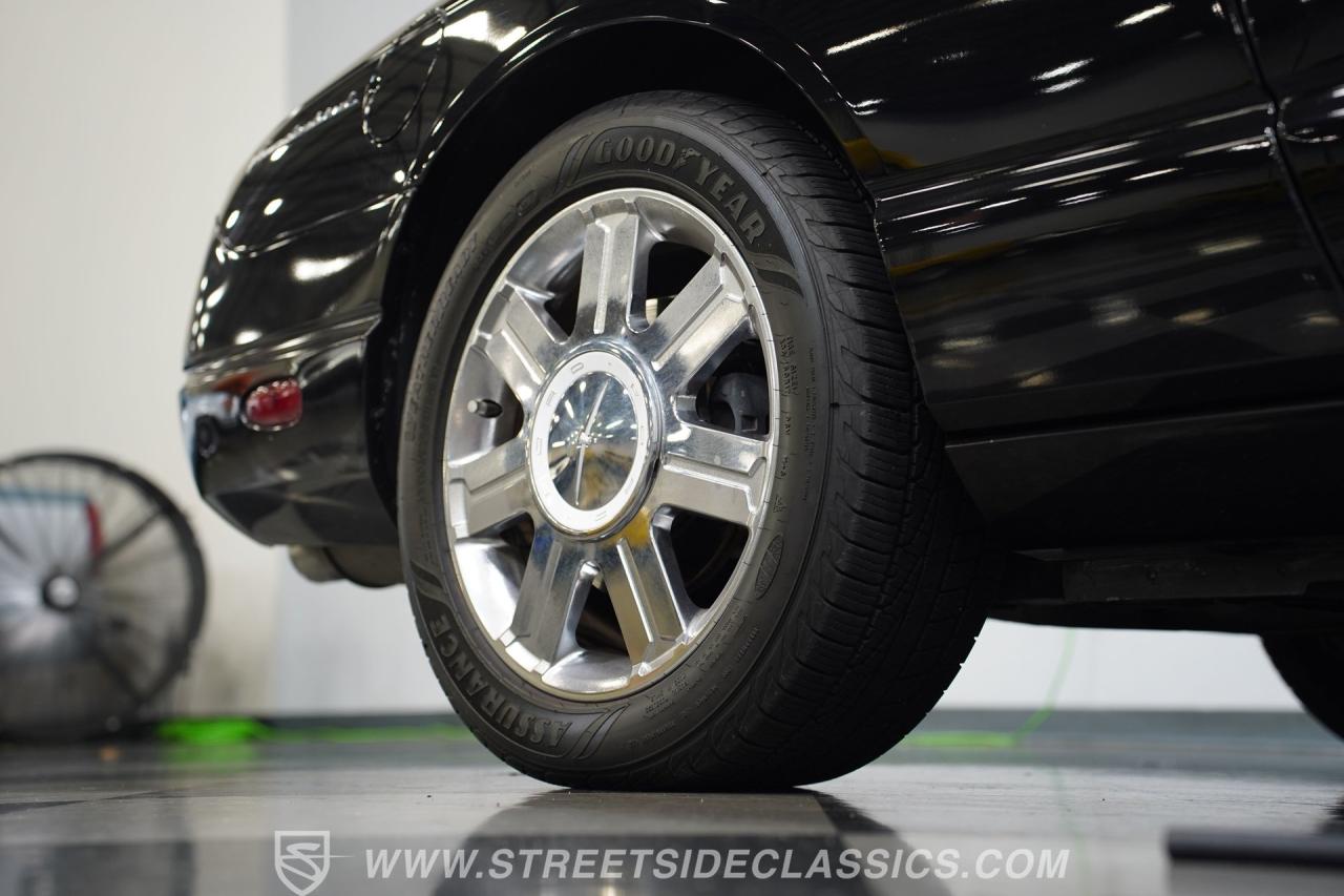 2005 Ford Thunderbird