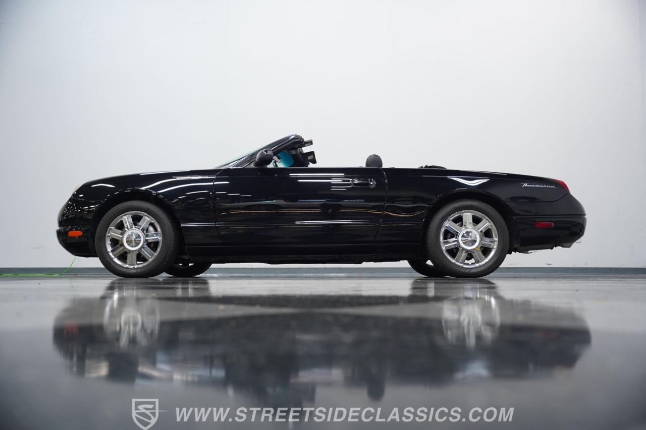 2005 Ford Thunderbird