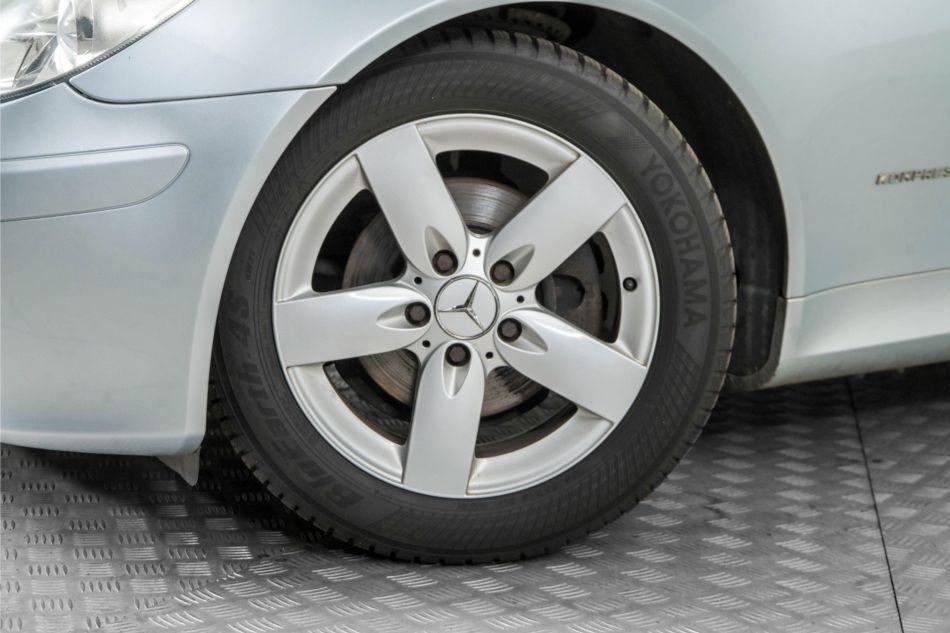 2004 Mercedes - Benz SLK