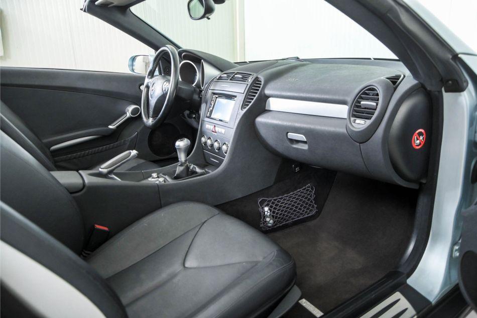 2004 Mercedes - Benz SLK