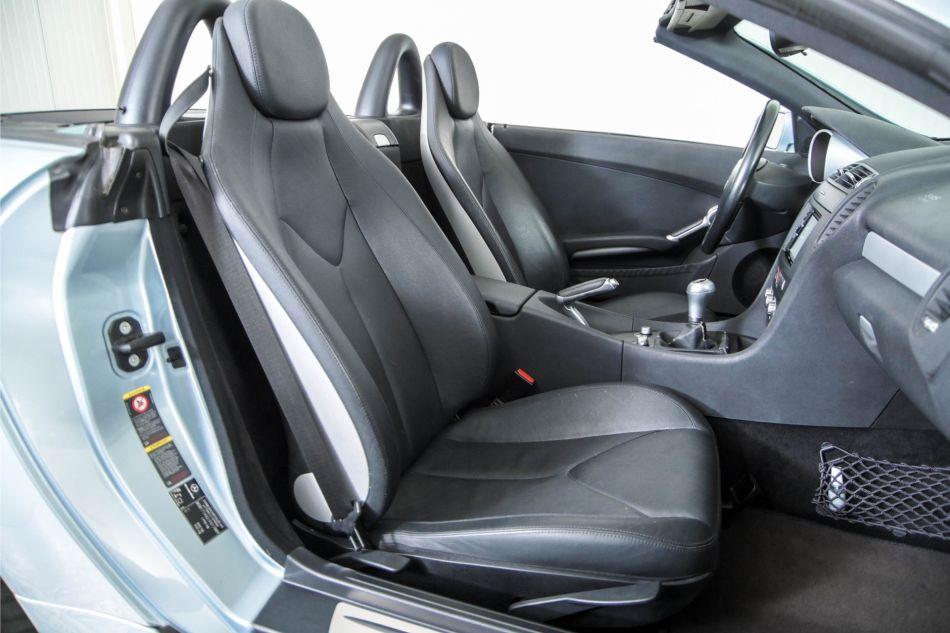 2004 Mercedes - Benz SLK
