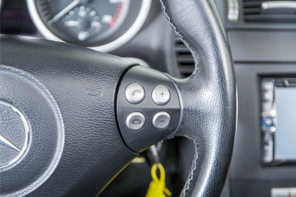2004 Mercedes - Benz SLK