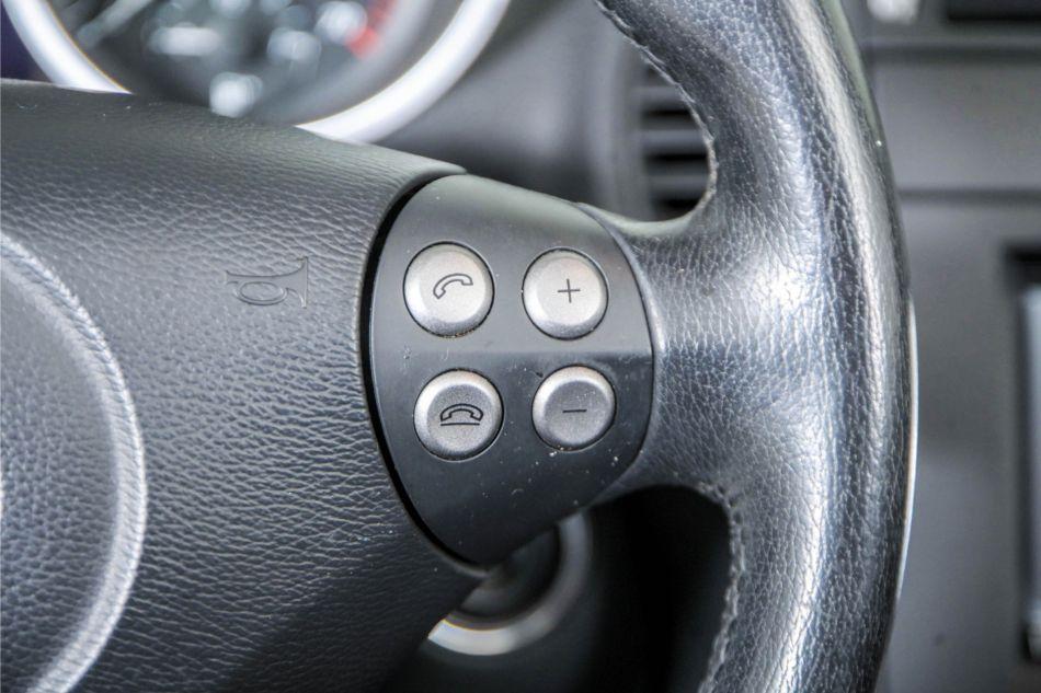 2004 Mercedes - Benz SLK