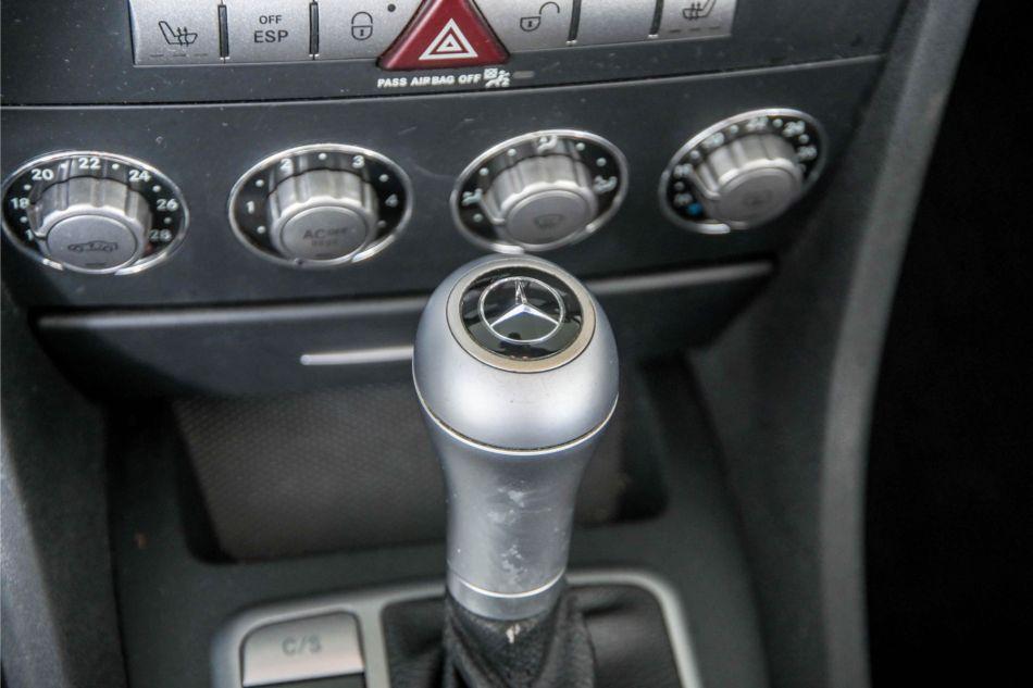 2004 Mercedes - Benz SLK