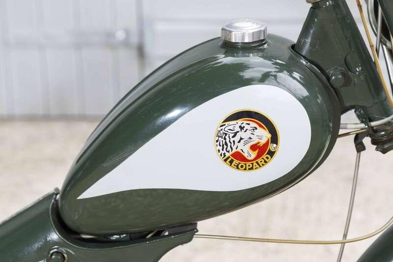 1957 LEOPARD BOBBY