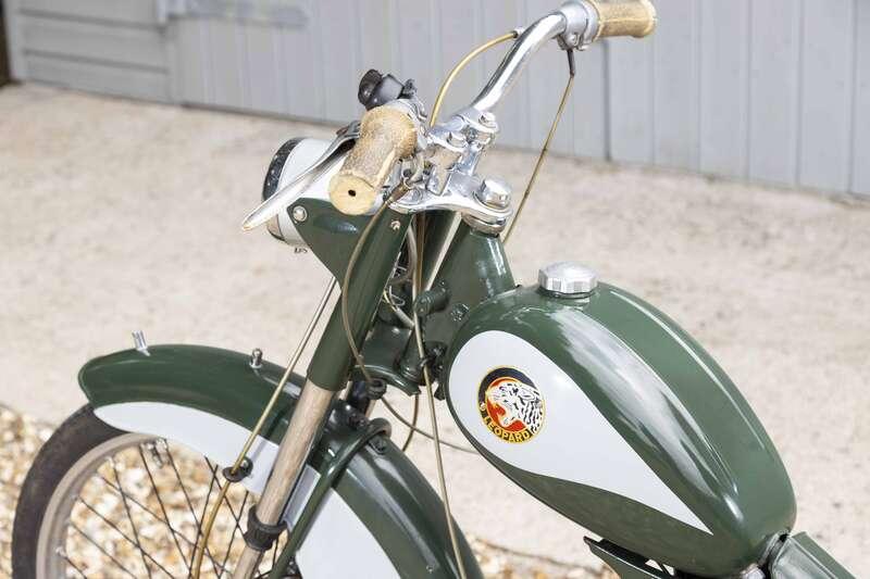 1957 LEOPARD BOBBY
