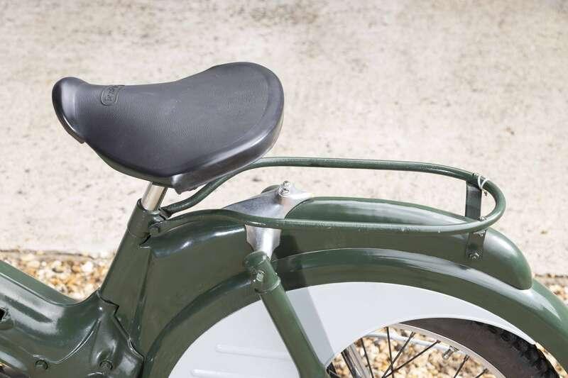 1957 LEOPARD BOBBY