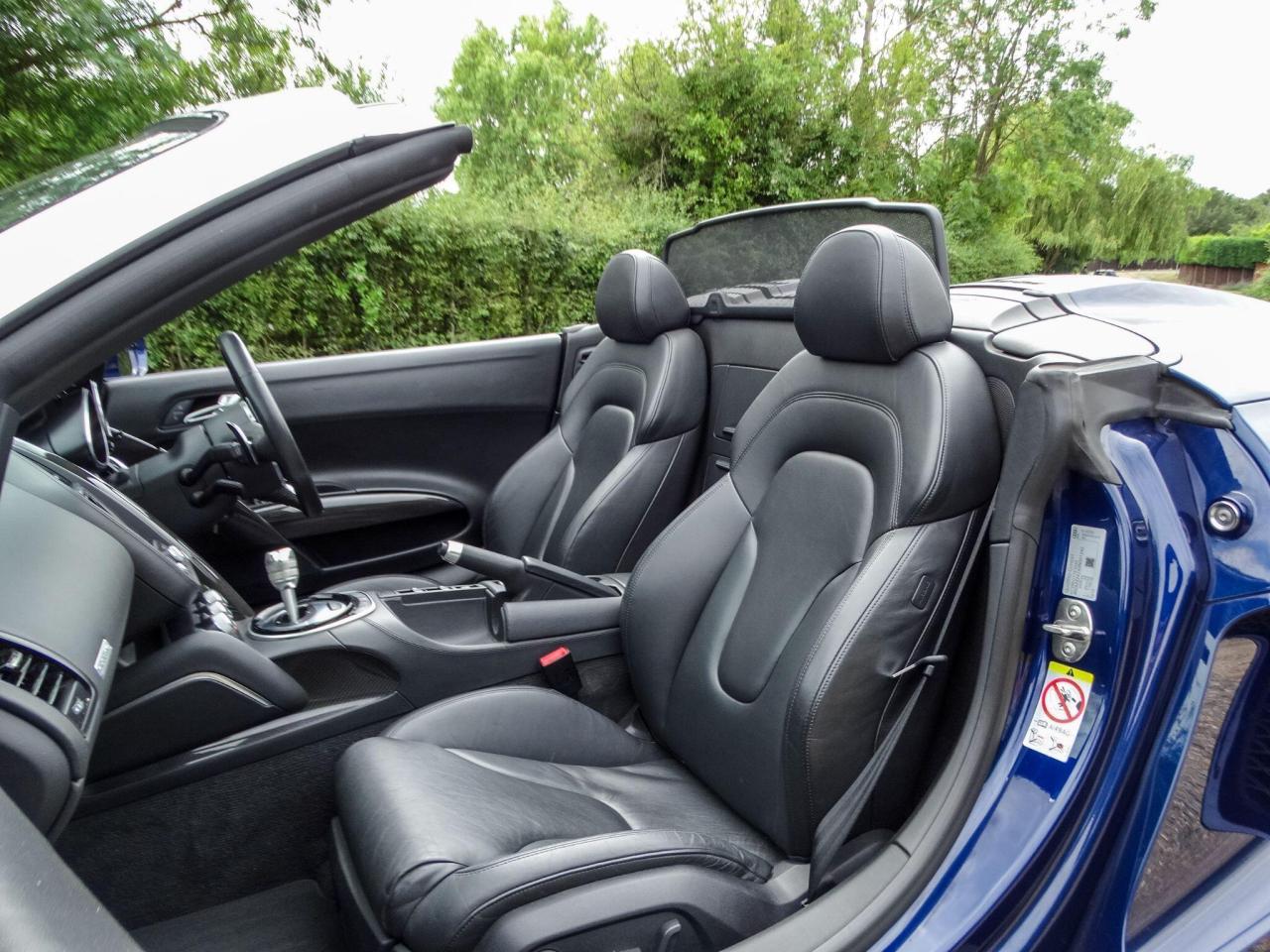 2013 Audi 5.2 FSI V10 Spyder S Tronic quattro Euro 5 2dr
