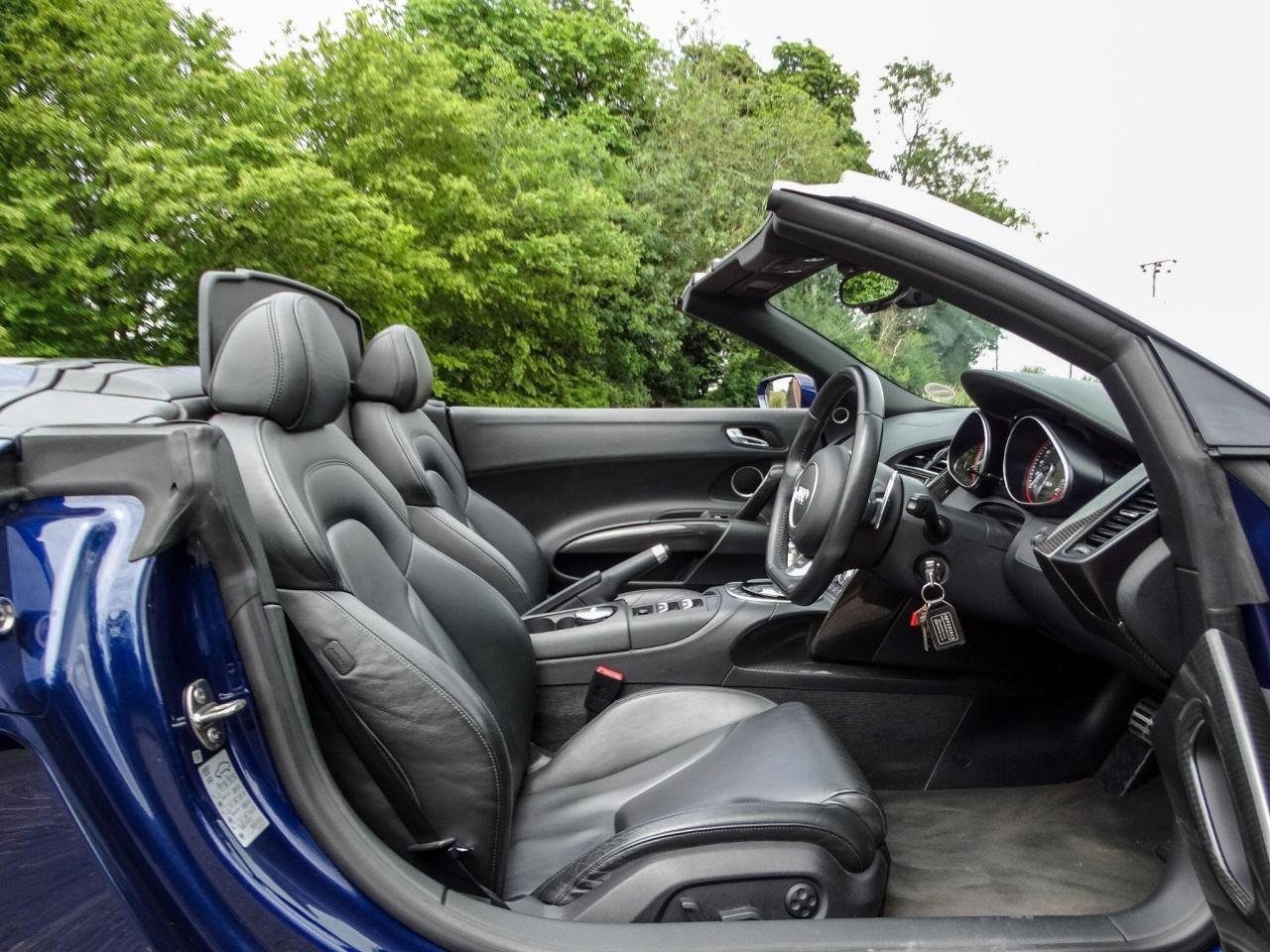 2013 Audi 5.2 FSI V10 Spyder S Tronic quattro Euro 5 2dr