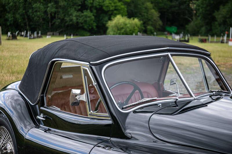 1954 Jaguar XK120 DHC