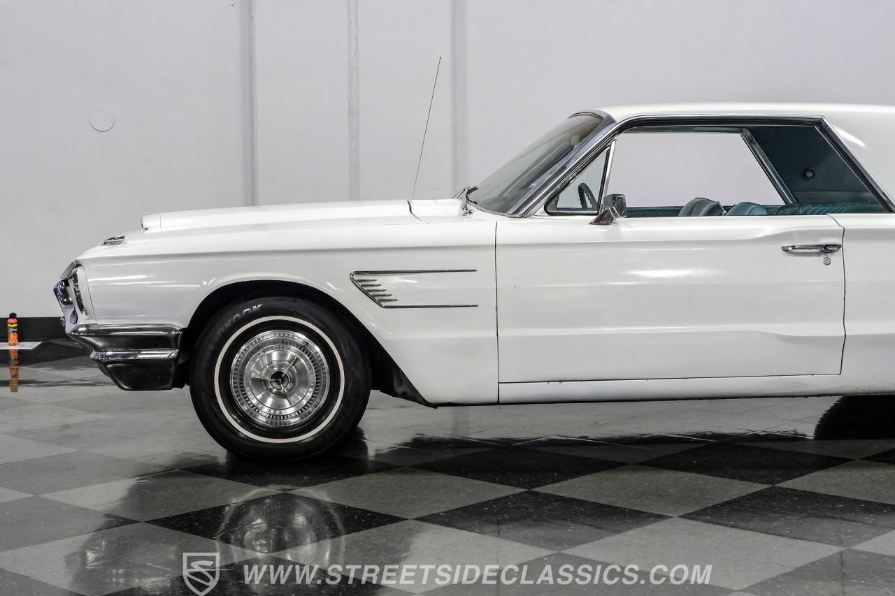 1965 Ford Thunderbird