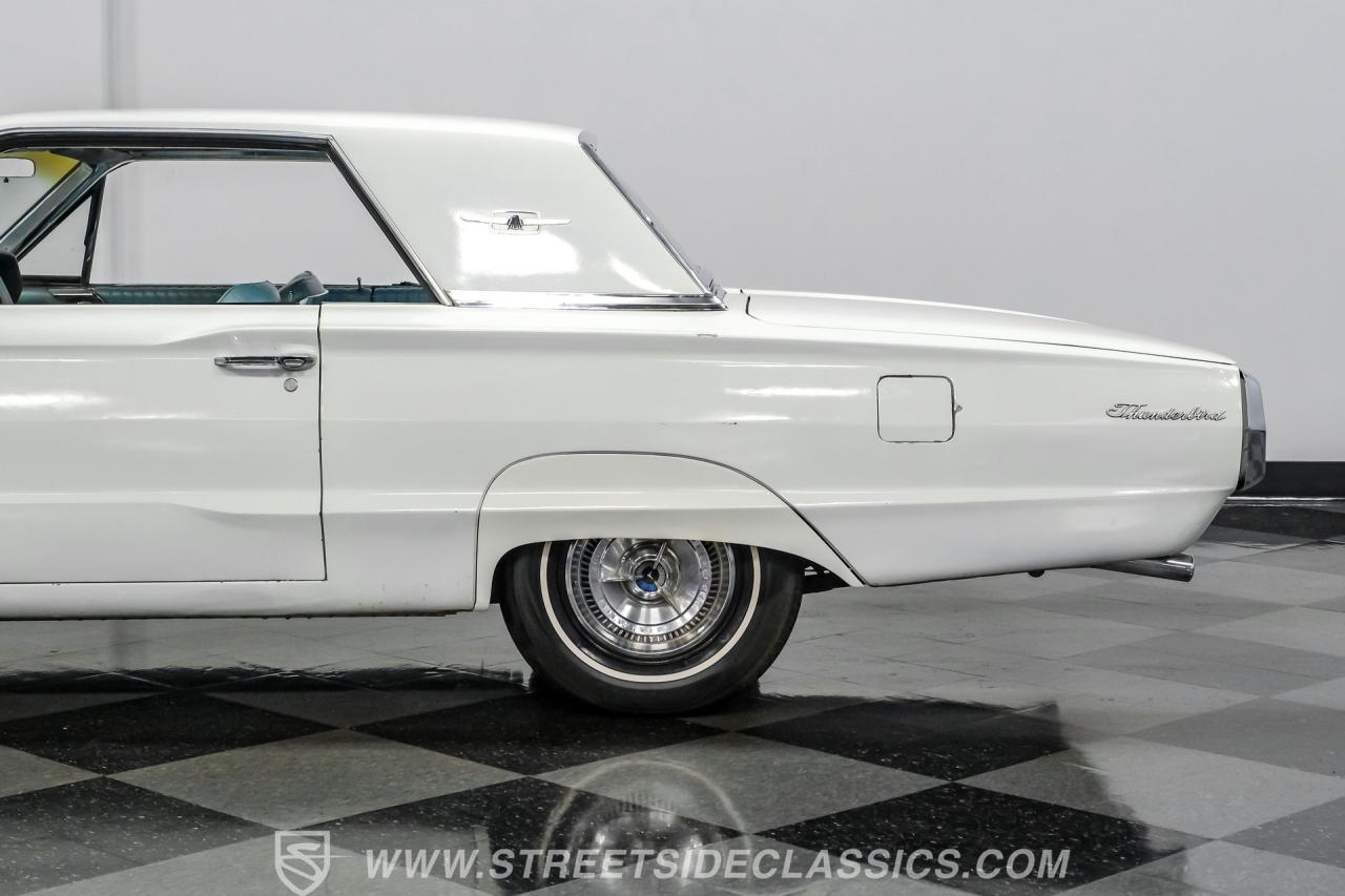 1965 Ford Thunderbird