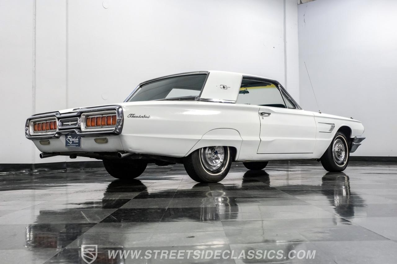 1965 Ford Thunderbird