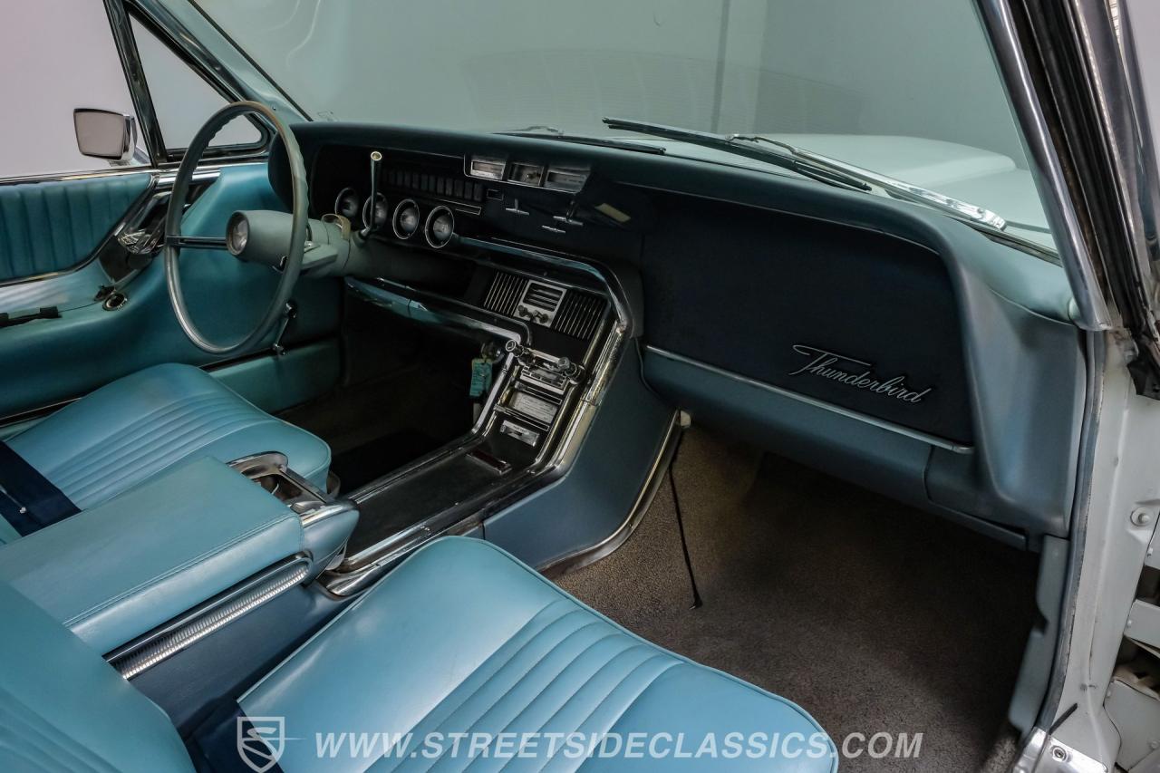 1965 Ford Thunderbird