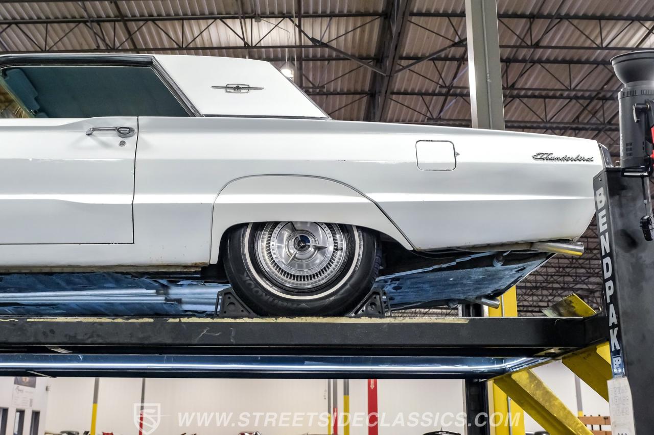 1965 Ford Thunderbird