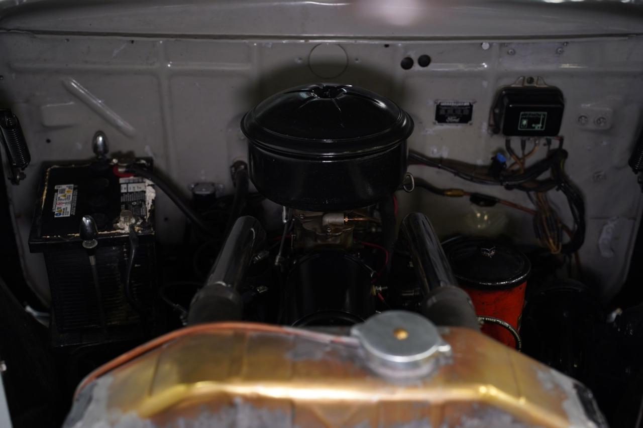 1946 Ford Super Deluxe Convertible