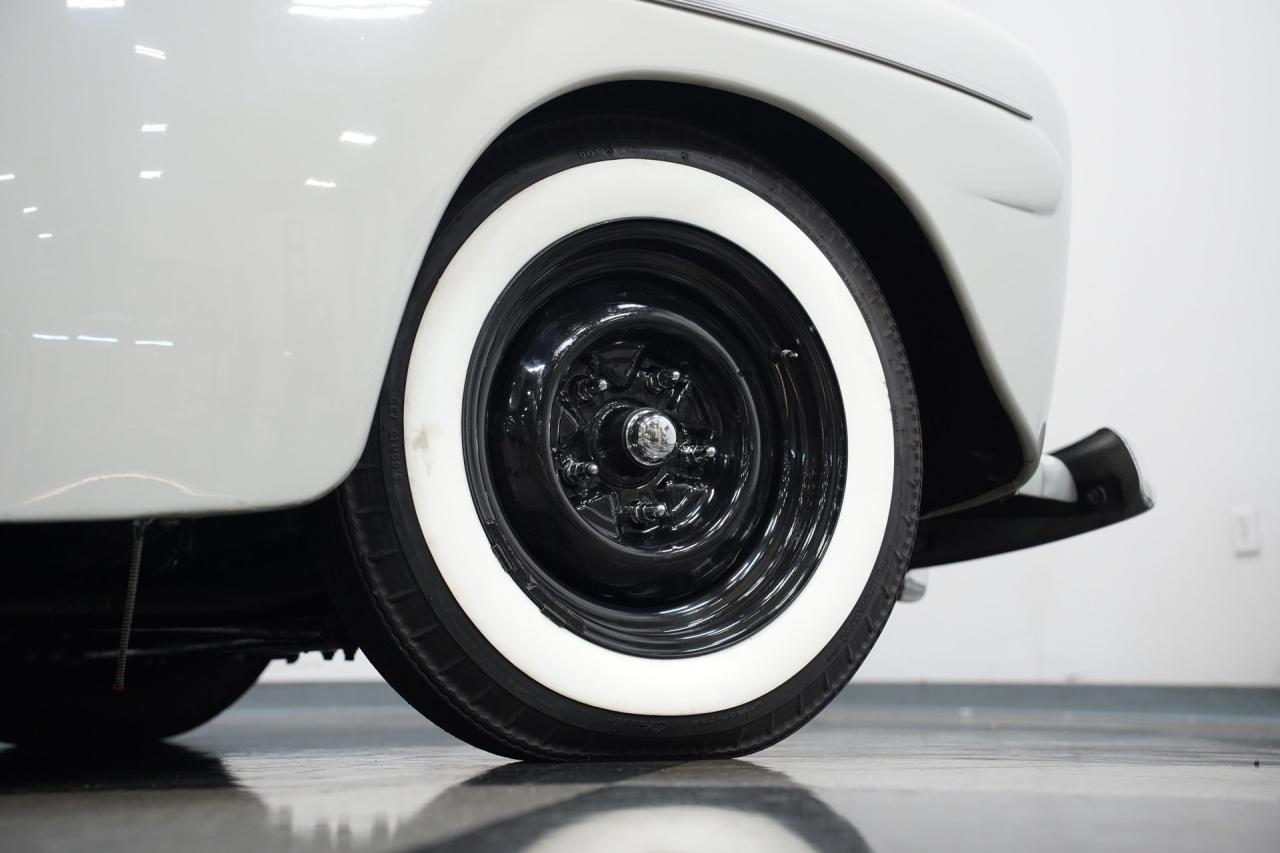 1946 Ford Super Deluxe Convertible