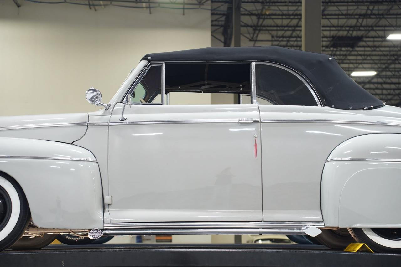 1946 Ford Super Deluxe Convertible