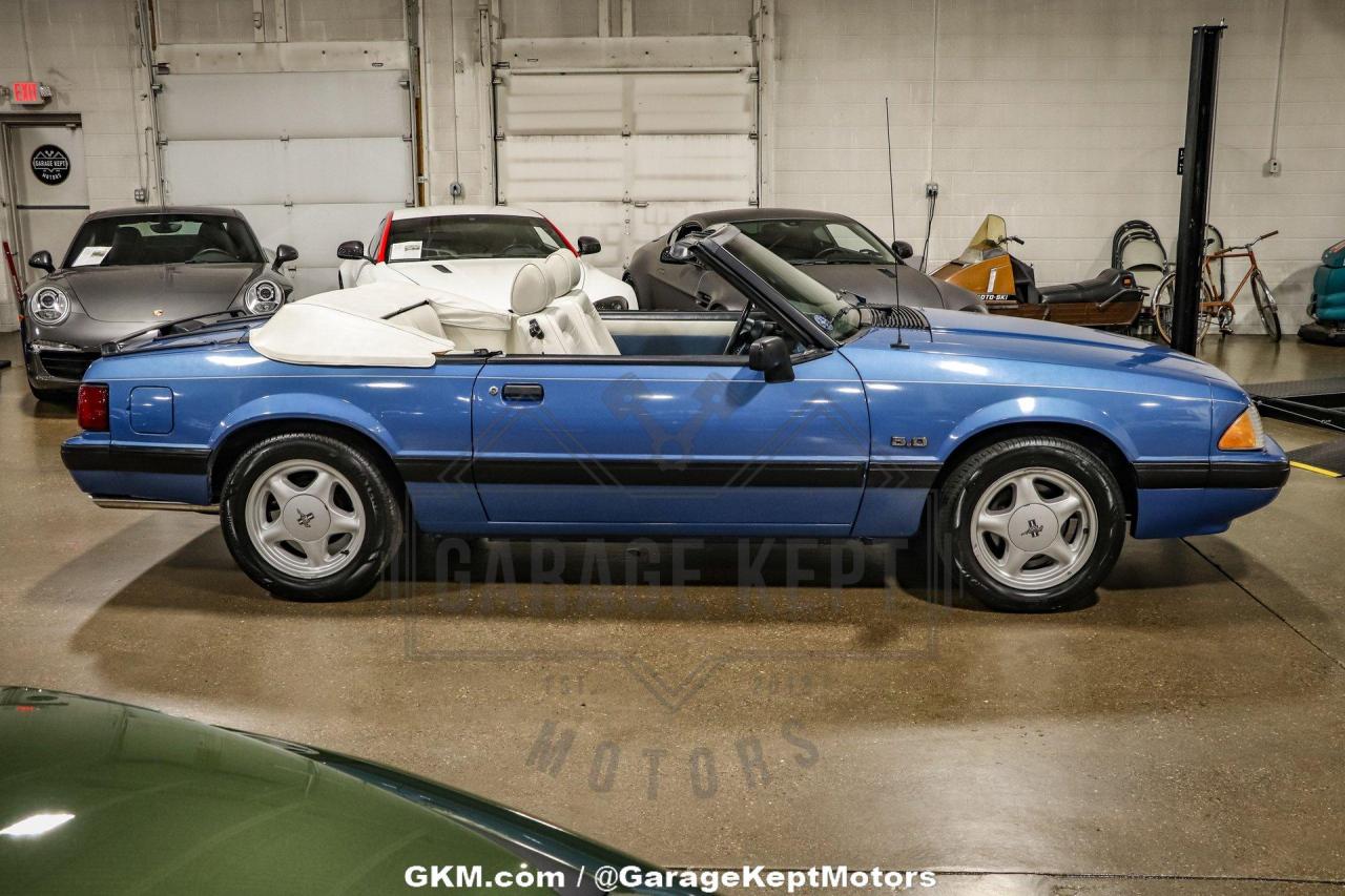 1989 Ford Mustang