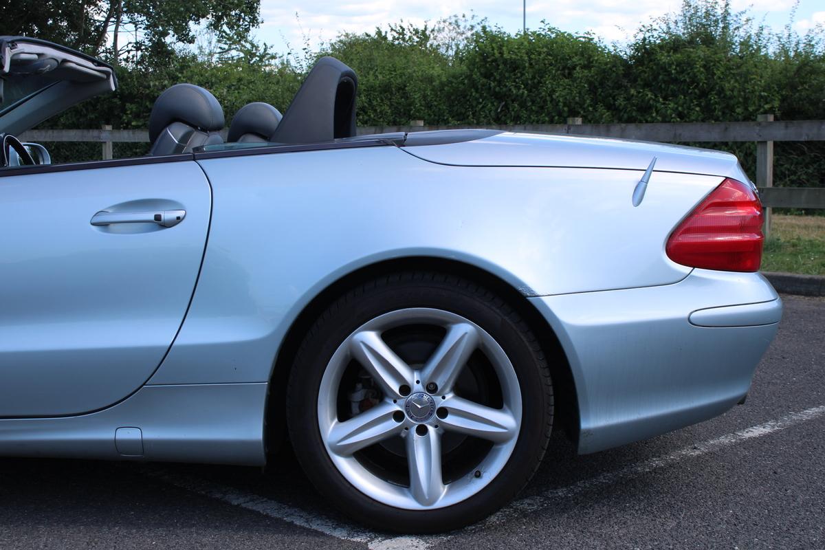 2003 Mercedes - Benz SL500 AUTO