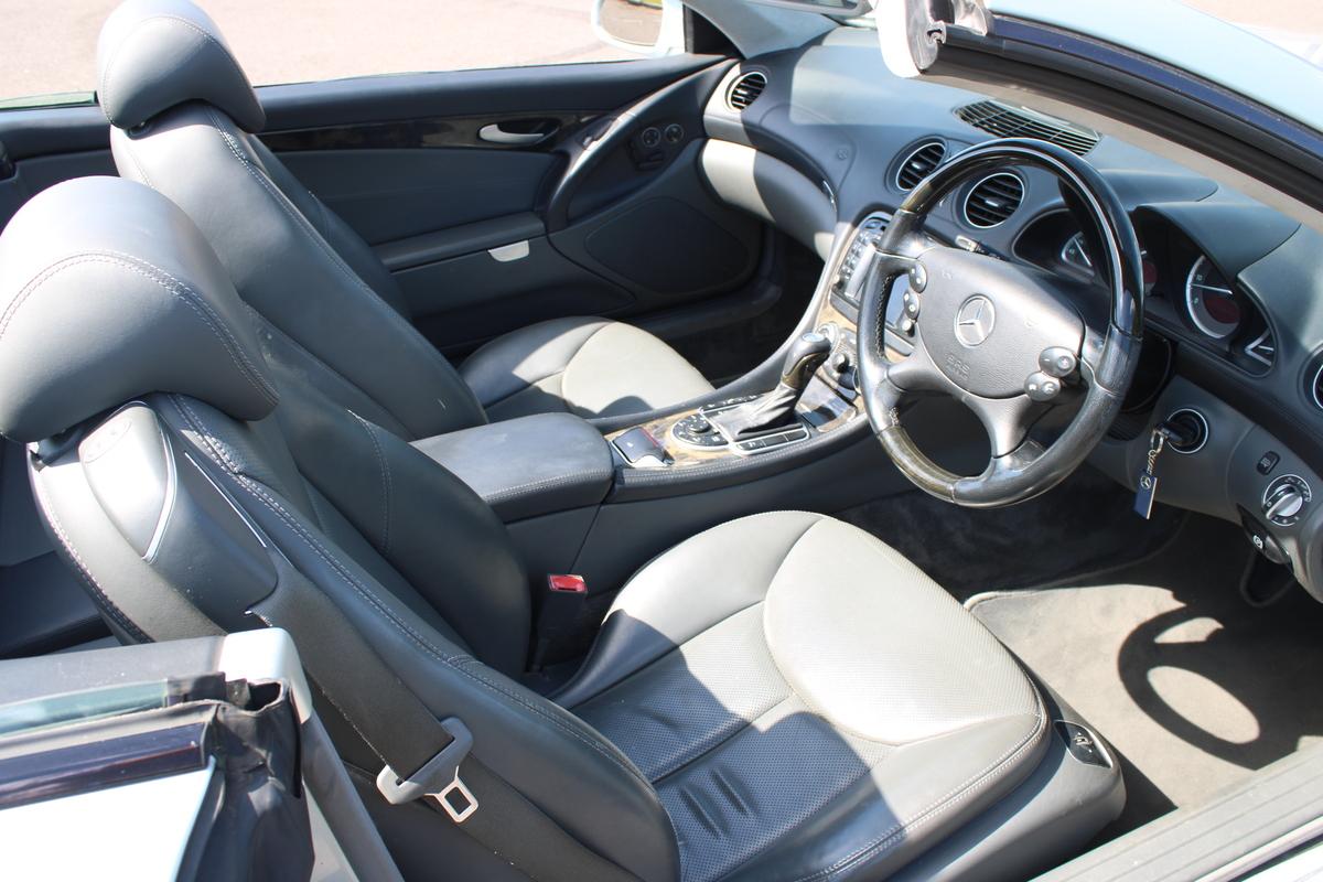 2003 Mercedes - Benz SL500 AUTO