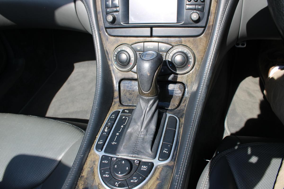 2003 Mercedes - Benz SL500 AUTO
