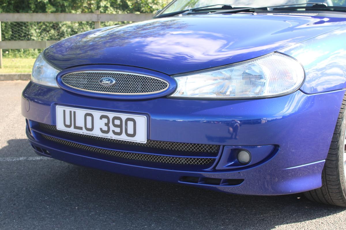 2000 Ford MONDEO ST200